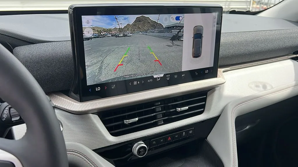 Ford Explorer photo 20
