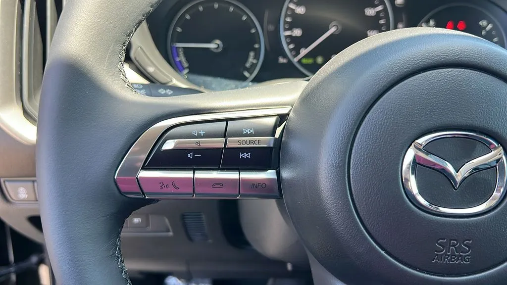 Mazda CX-50 photo 21