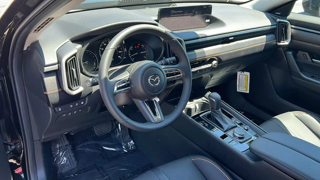 Mazda CX-50 photo 12