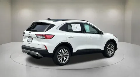 More photos of 2022 Ford Escape Titanium at Fiesta Ford, Inc., CA