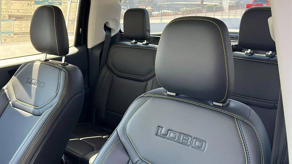 Ford Maverick photo 15