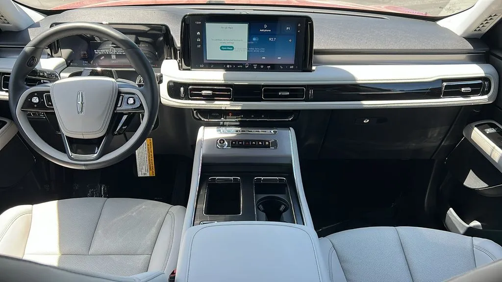 Lincoln Aviator photo 8