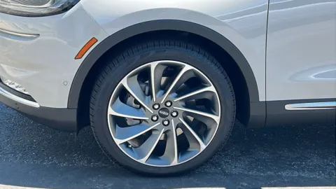 More photos of 2023 Lincoln Nautilus Reserve at Fiesta Ford, Inc., CA