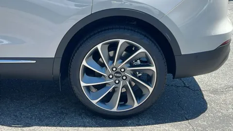 More photos of 2023 Lincoln Nautilus Reserve at Fiesta Ford, Inc., CA