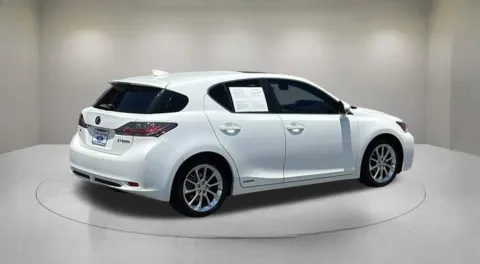 More photos of 2011 Lexus CT 200h Premium at Fiesta Ford, Inc., CA