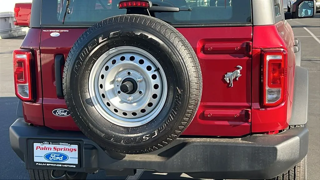 Ford Bronco photo 6