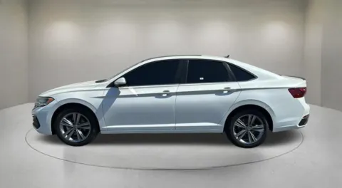 More photos of 2023 Volkswagen Jetta 1.5T SE at Fiesta Ford, Inc., CA