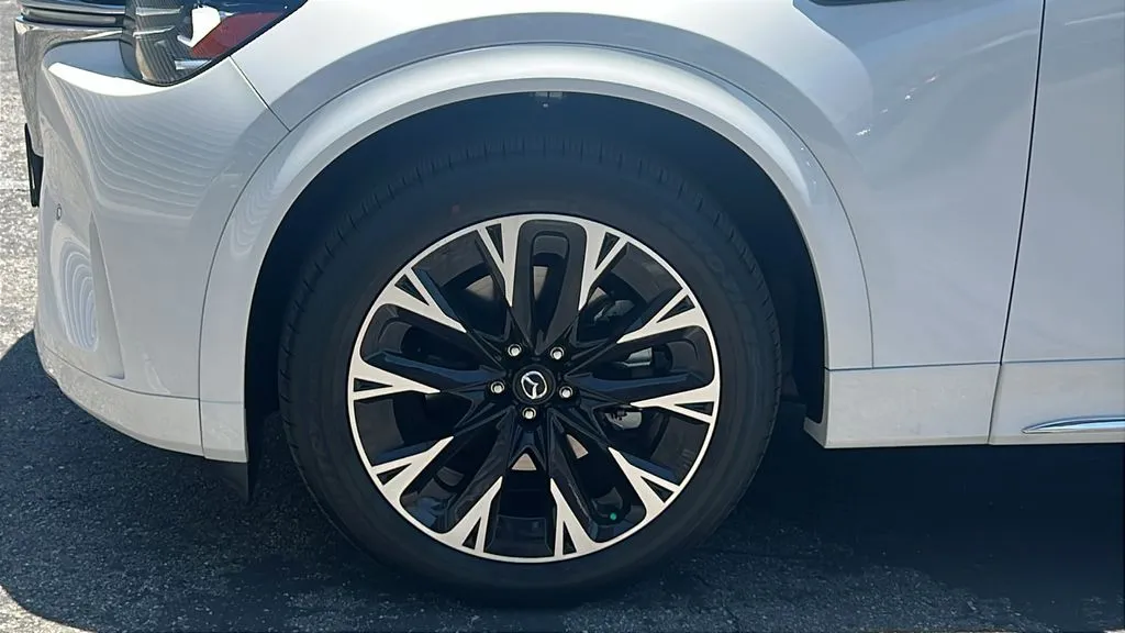 Mazda CX-90 photo 8