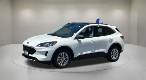 Photos of 2022 Ford Escape Hybrid SE for sale in Indio, CA at Fiesta Ford, Inc.