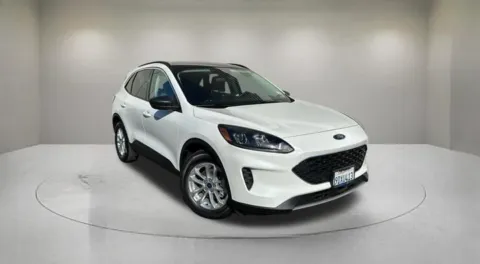White 2022 Ford Escape Hybrid SE for sale in Indio, CA