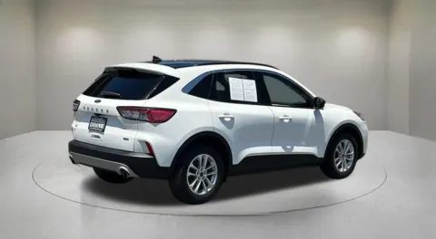 More photos of 2022 Ford Escape Hybrid SE at Fiesta Ford, Inc., CA