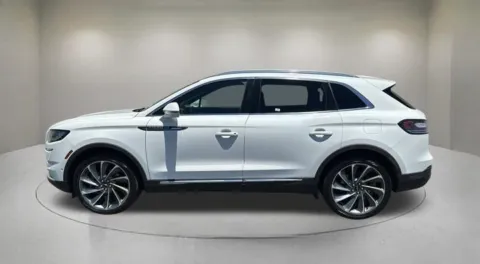 More photos of 2022 Lincoln Nautilus Reserve at Fiesta Ford, Inc., CA