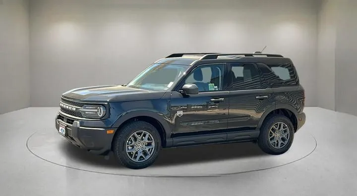 Ford Bronco Sport photo 2
