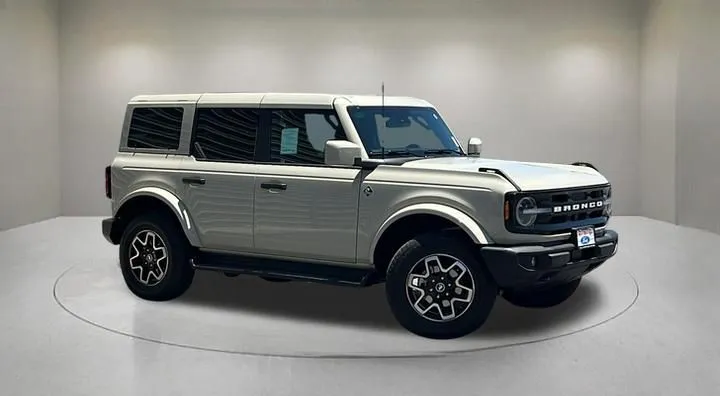 Brown 2026 Ford Bronco Outer Banks for sale in Indio, CA