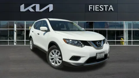 White 2016 Nissan Rogue S for sale in Indio, CA