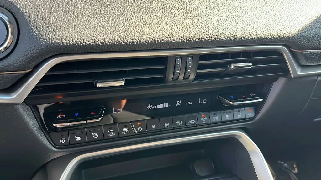 Mazda CX-90 photo 18