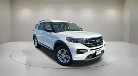 White 2020 Ford Explorer XLT for sale in Indio, CA