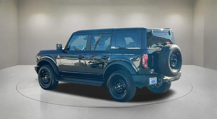 Ford Bronco photo 4