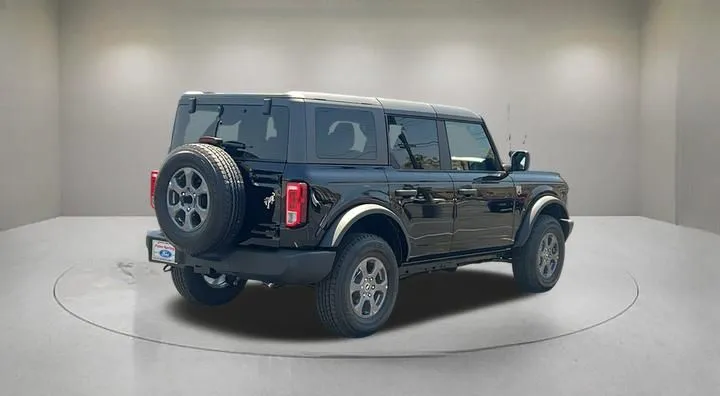 Ford Bronco photo 5
