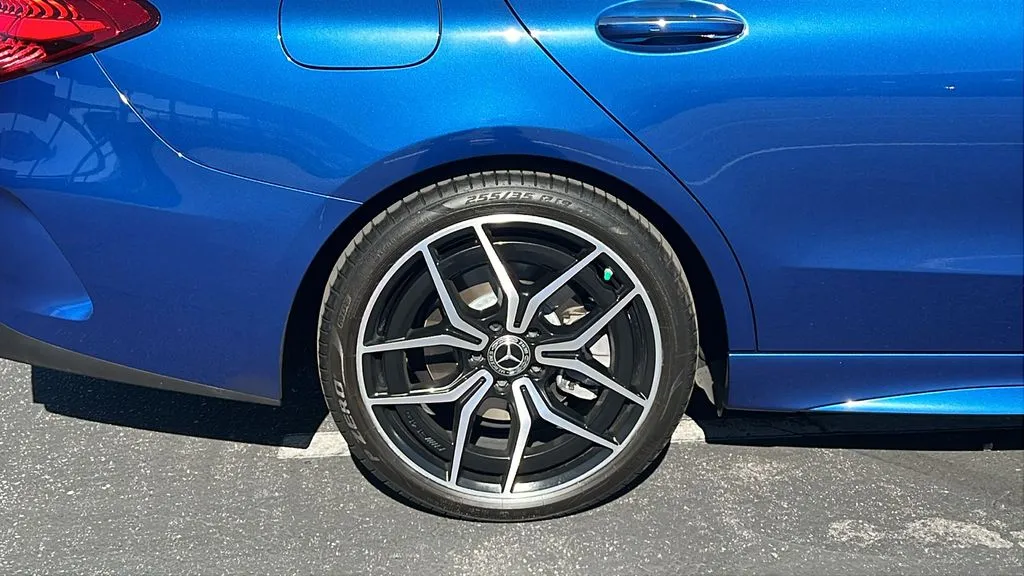 Mercedes-Benz C-Class photo 7