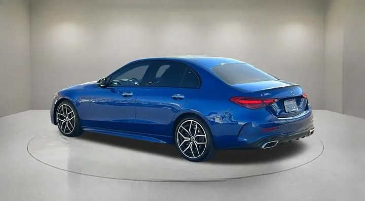 Mercedes-Benz C-Class photo 4