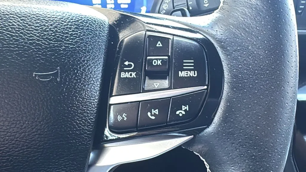Ford Explorer photo 13