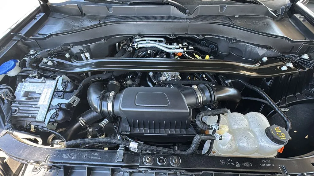 Ford Explorer photo 26