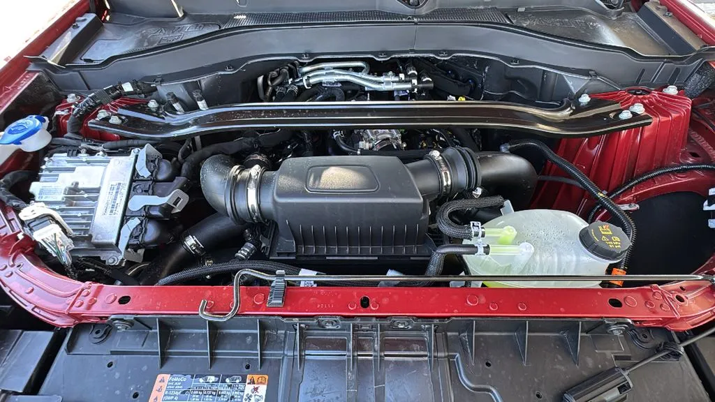 Ford Explorer photo 17
