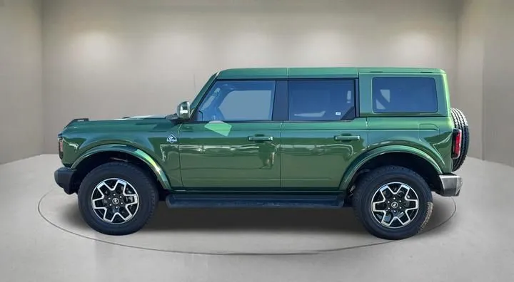 Ford Bronco photo 3