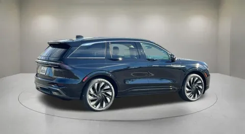 More photos of 2026 Lincoln Nautilus Black Label at Fiesta Ford, Inc., CA