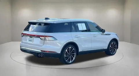 More photos of 2025 Lincoln Aviator Reserve at Fiesta Ford, Inc., CA