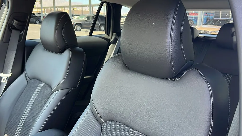 Mazda CX-50 photo 14