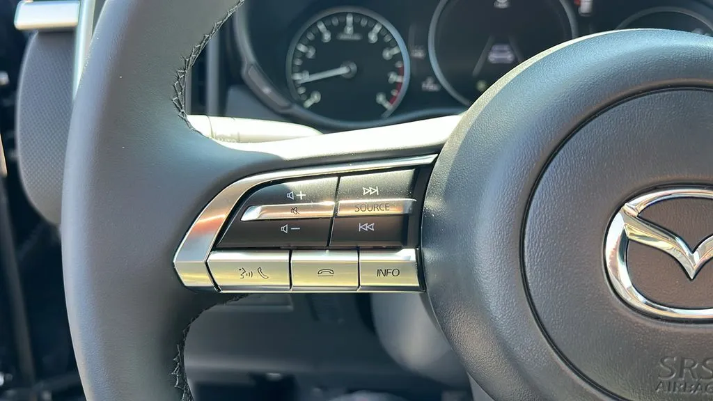 Mazda CX-50 photo 21