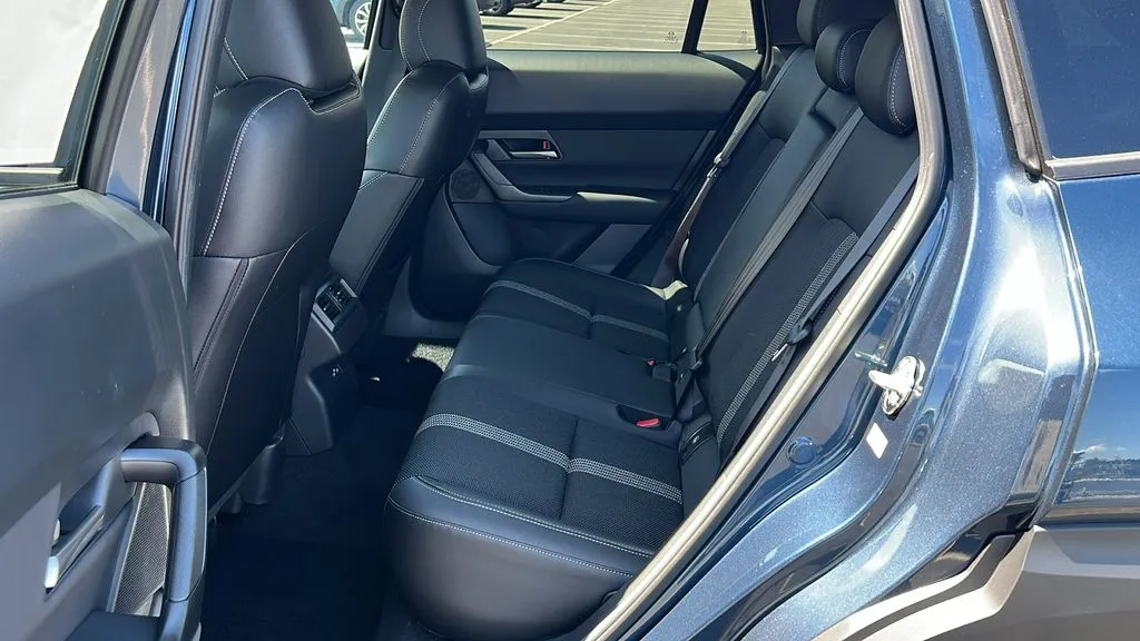Mazda CX-50 photo 11