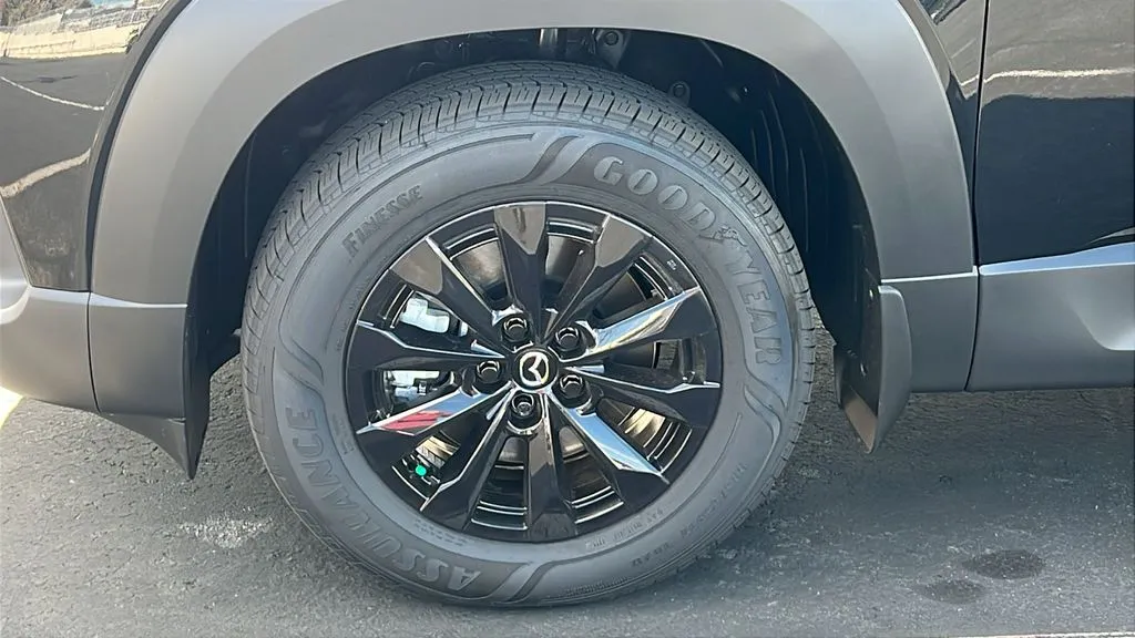 Mazda CX-50 photo 8