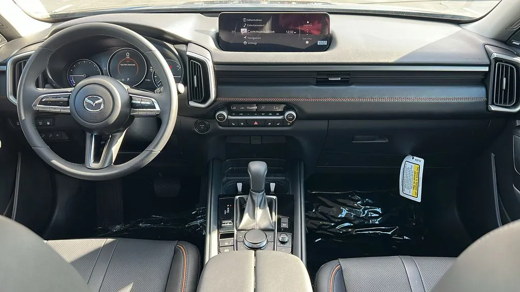 Mazda CX-50 photo 9
