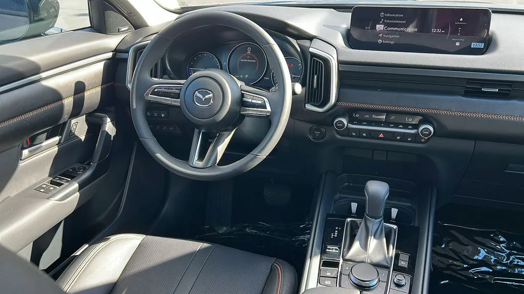 Mazda CX-50 photo 10