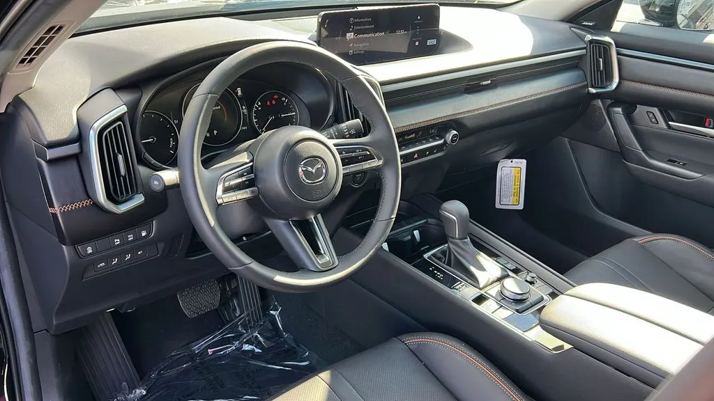 Mazda CX-50 photo 13