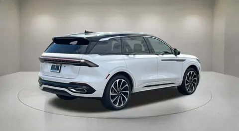More photos of 2026 Lincoln Nautilus Black Label at Fiesta Ford, Inc., CA