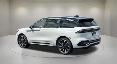 More photos of 2026 Lincoln Nautilus Black Label at Fiesta Ford, Inc., CA