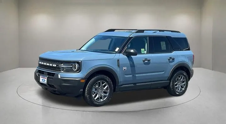 Ford Bronco Sport photo 2