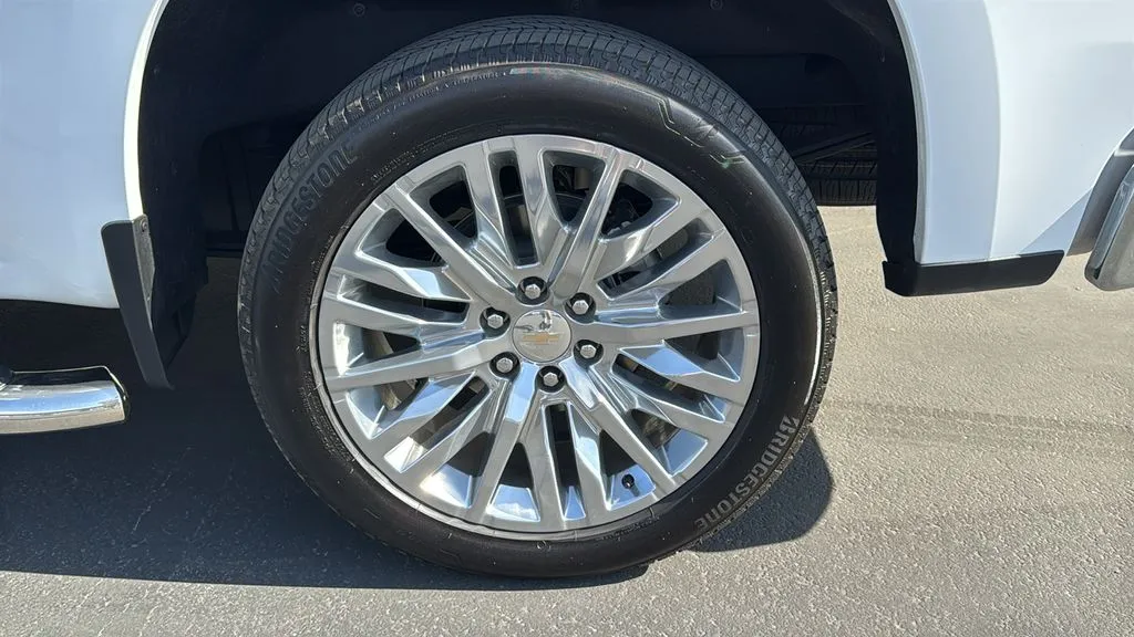 Chevrolet Silverado photo 9