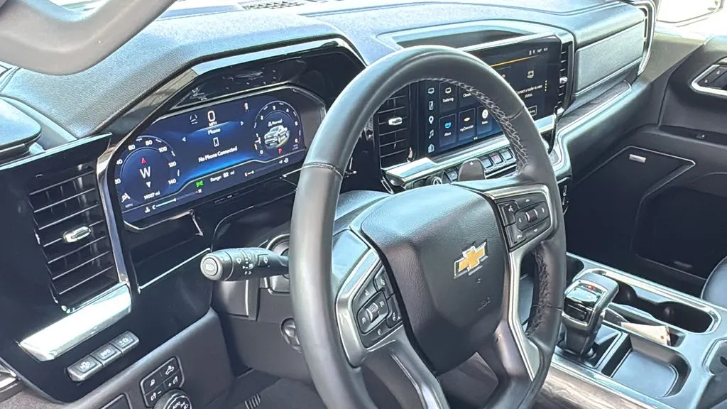 Chevrolet Silverado photo 22