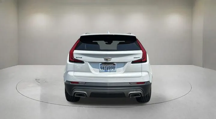 Cadillac XT4 photo 3