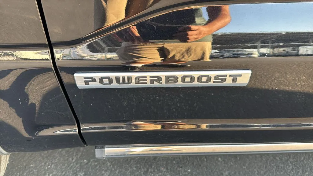 Ford F-150 photo 8