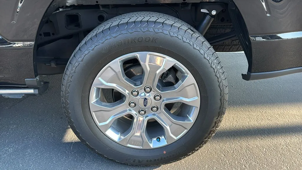 Ford F-150 photo 11