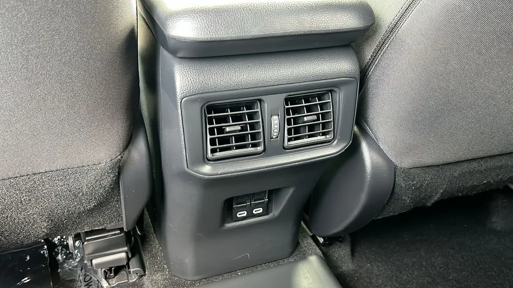 Toyota RAV4 photo 10