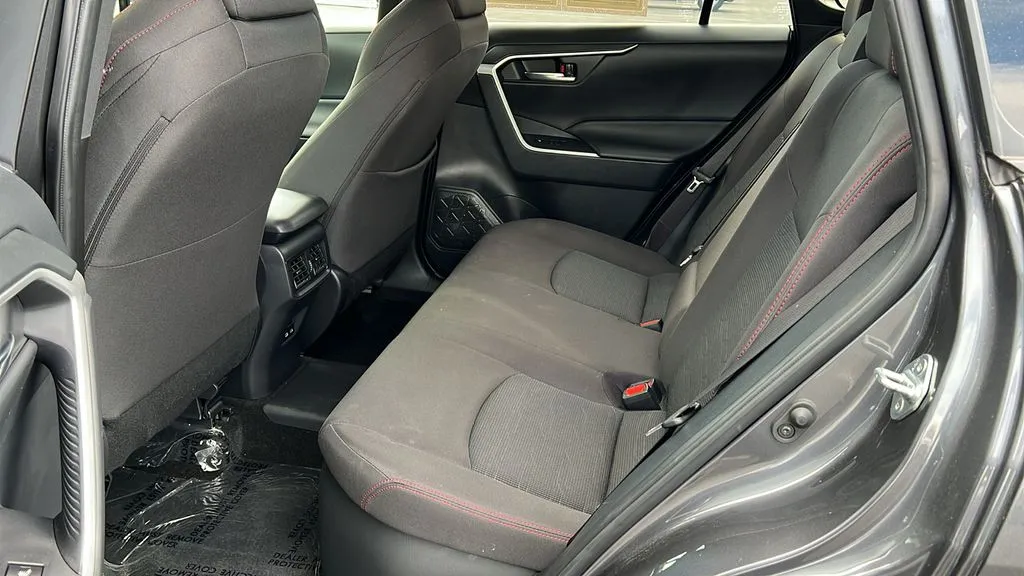 Toyota RAV4 photo 11