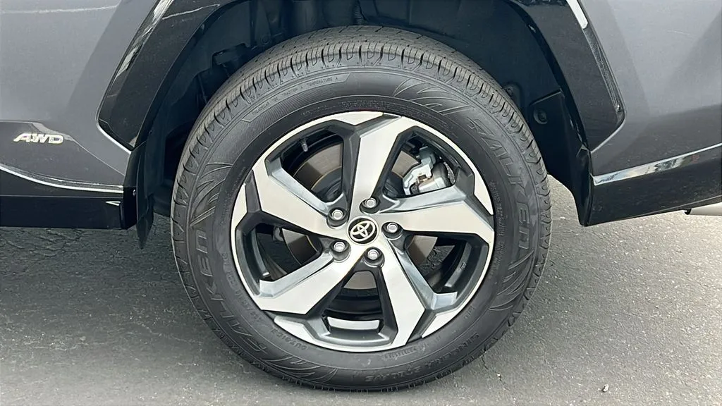 Toyota RAV4 photo 7