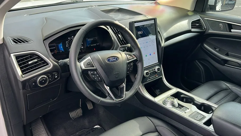 Ford Edge photo 12
